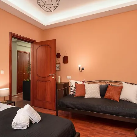 Centrally Located Cozy *