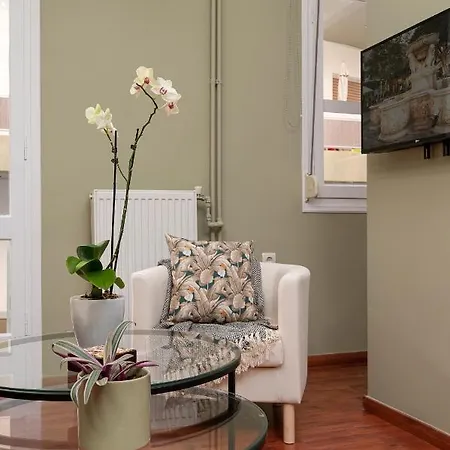 Apartment Centrally Located Cozy