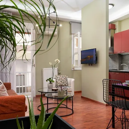Centrally Located Cozy Apartment *